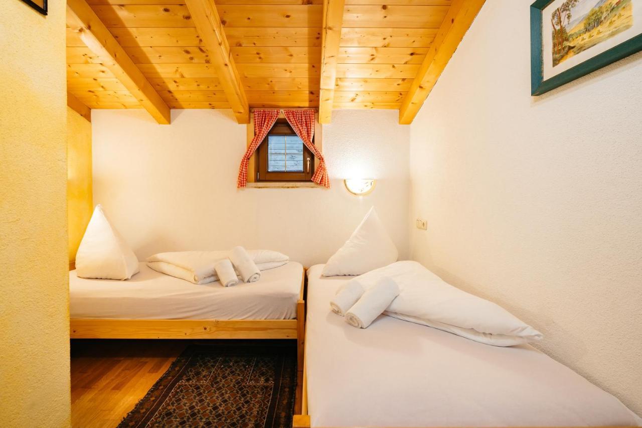 Taverne Apartment *