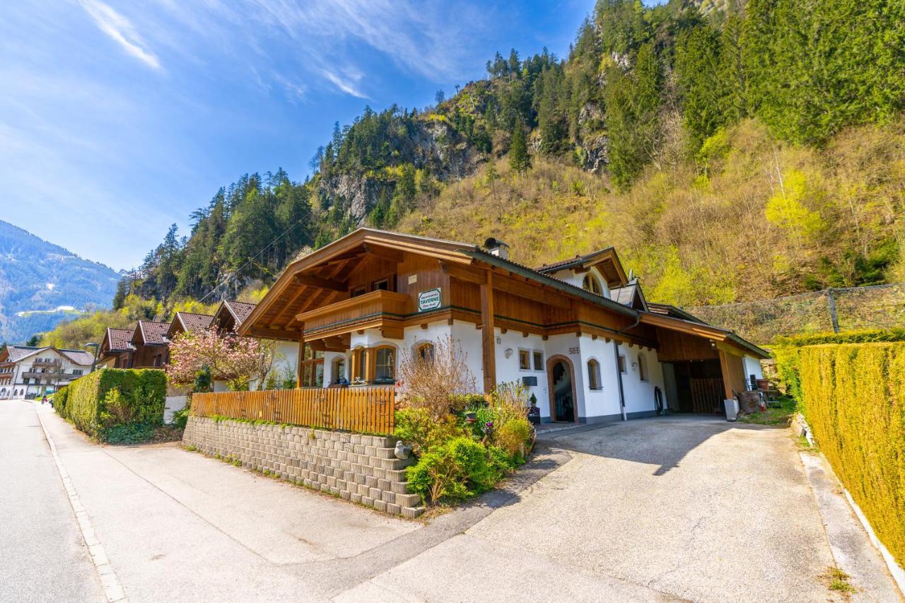 Taverne *