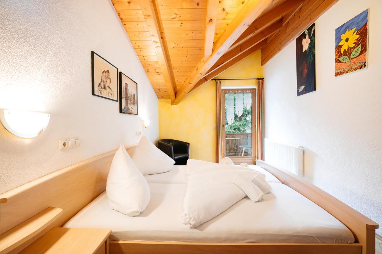 Taverne Apartment *