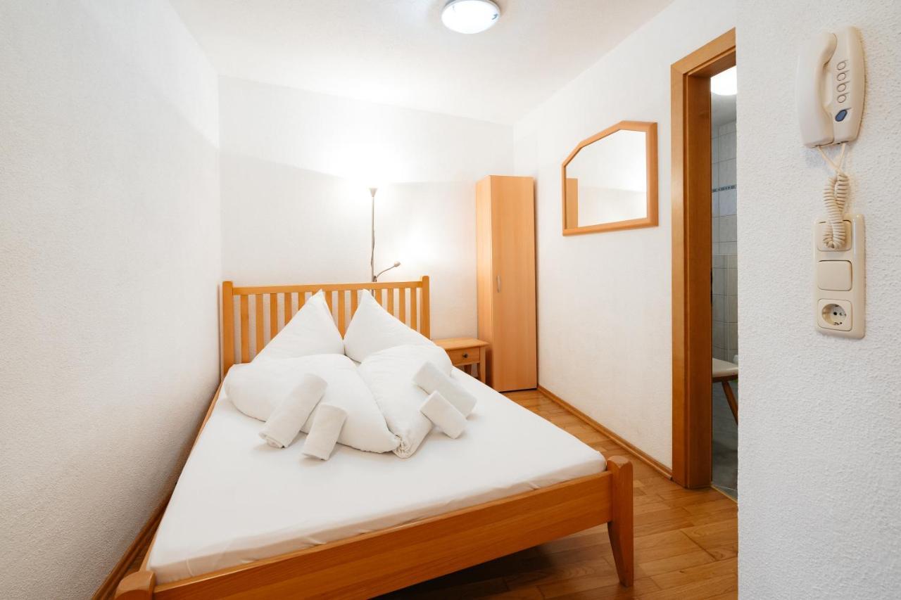 Taverne Apartment *